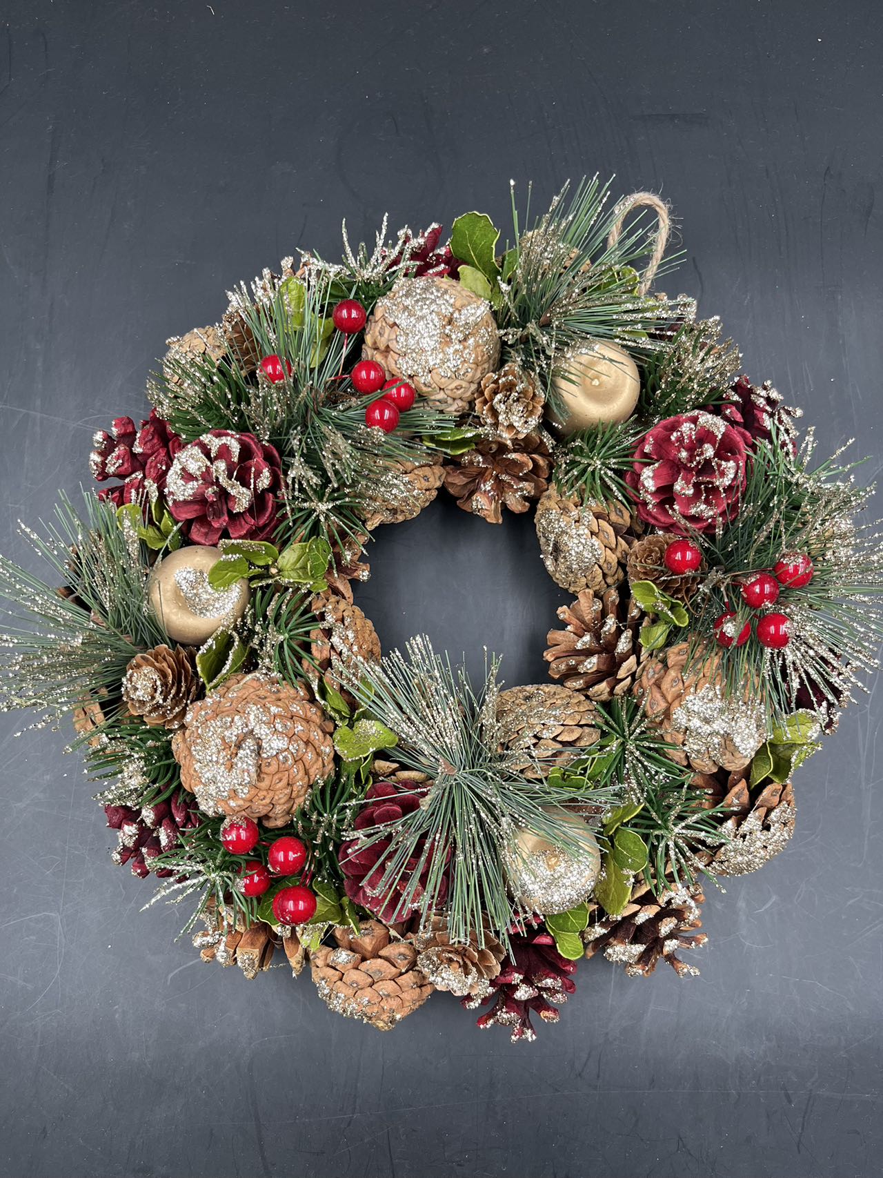 Gold Apple Christmas Wreath, Green, Crestwood Spruce, White Lights, Decorated with Pine Cones, Berry Clusters, Frosted Branches, Christmas Collection