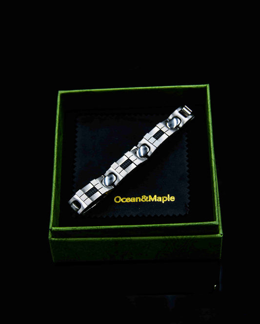 O&M stainless steel bracelet 8 inches men THE TITAN