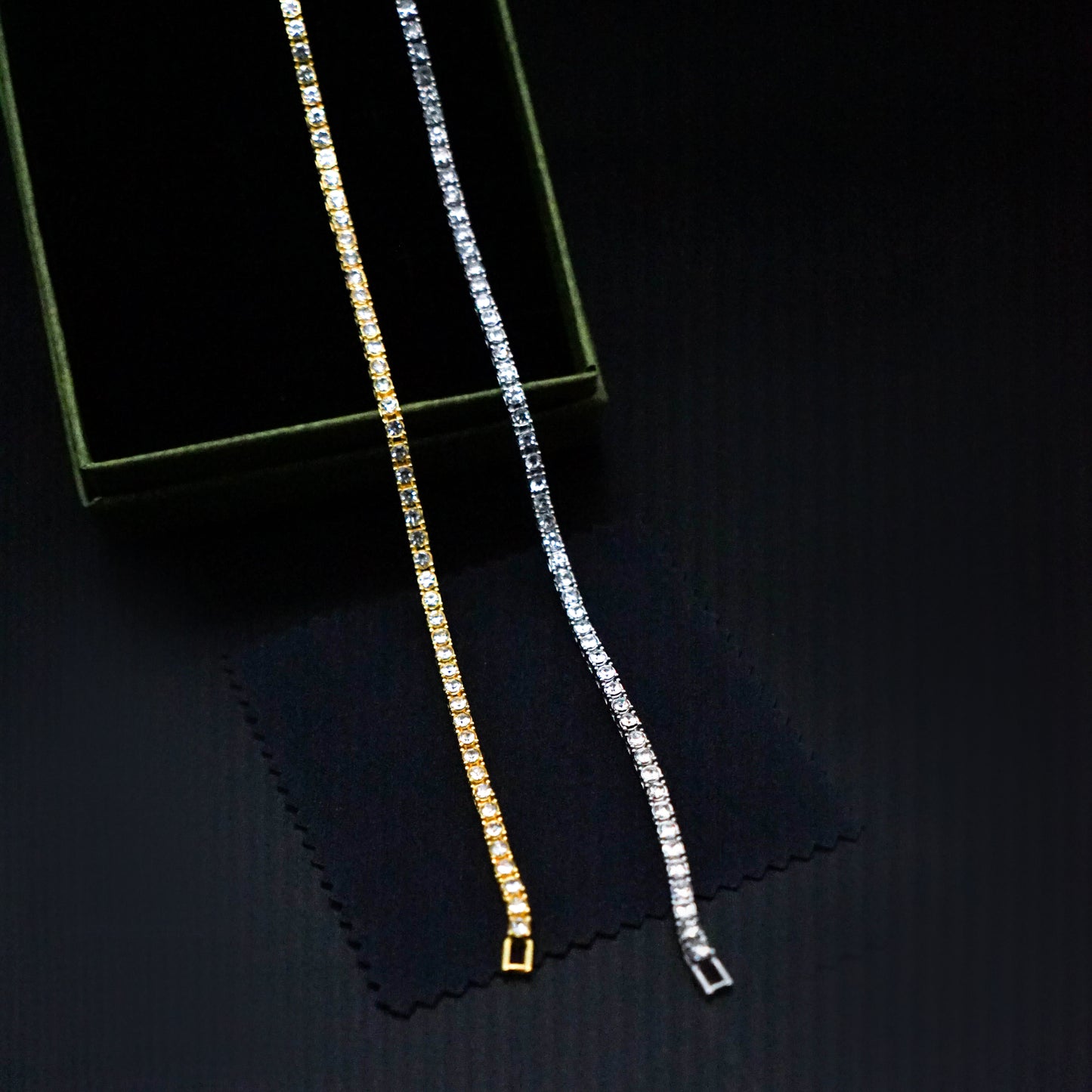 Rhinestone Inlaid Decorative Tennis Necklace