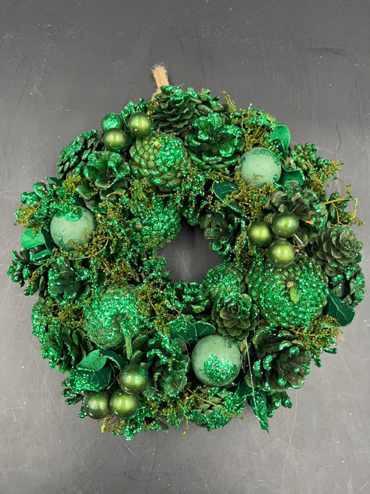 Pure Green Christmas Wreath, Green, Crestwood Spruce, White Lights, Decorated with Pine Cones, Berry Clusters, Frosted Branches, Christmas Collection